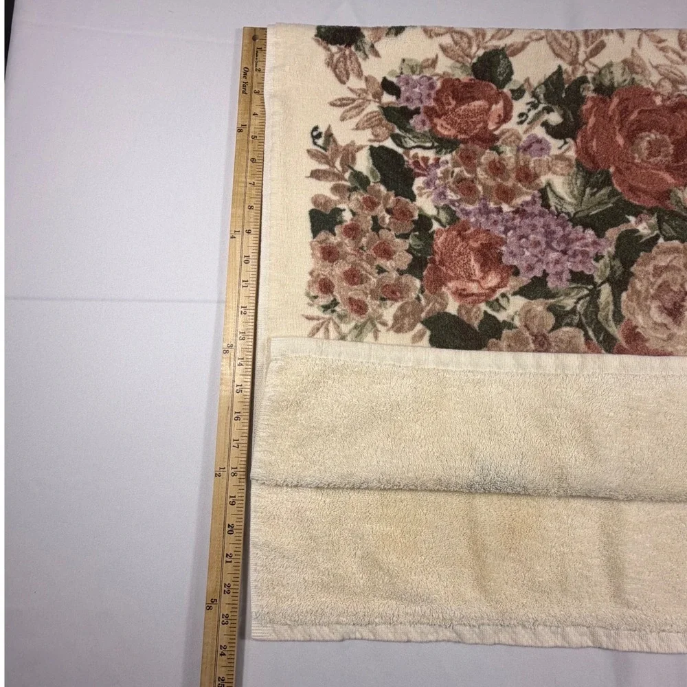 Croscill Home Fashions Vintage Floral Rose Lilac Cotton Hand Towel Cream Bundle